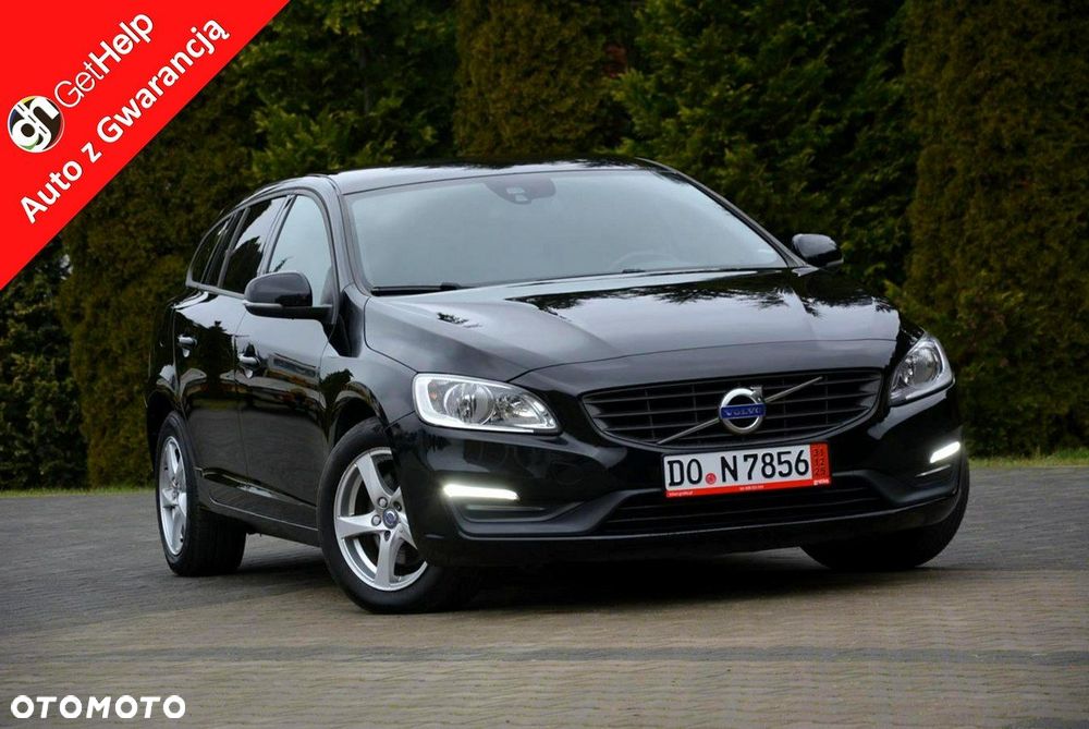 Volvo V60 D4 Geartronic Momentum Pro - 1