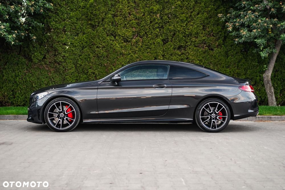 Mercedes-Benz Klasa C 300 9G-TRONIC AMG Line Plus - 8