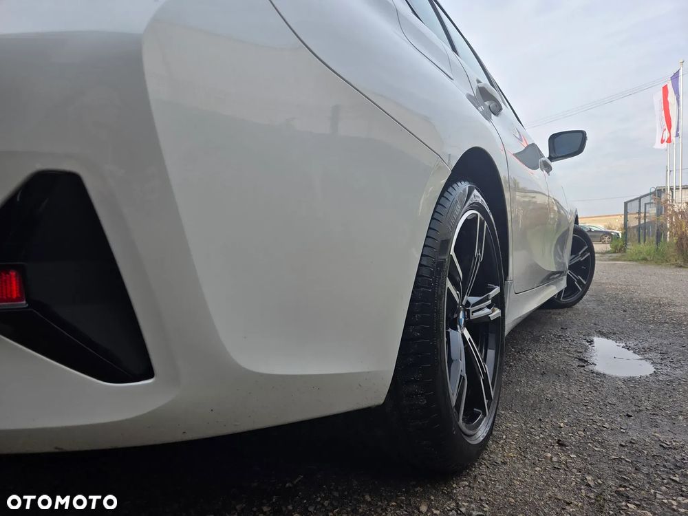 BMW Seria 3 318d - 4