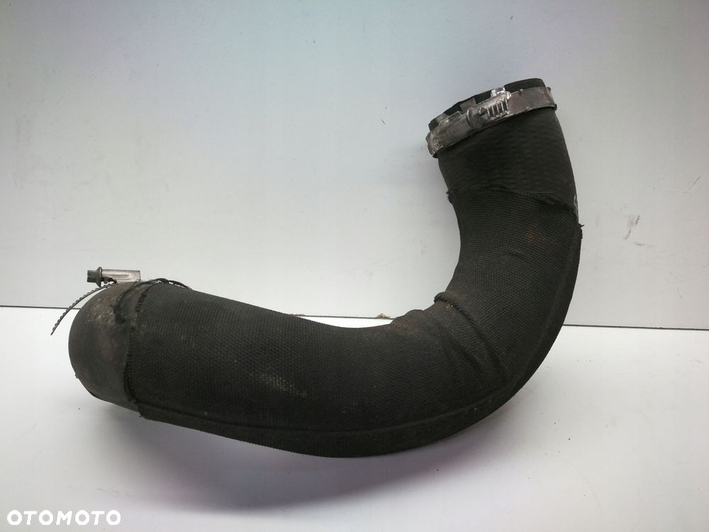 RURA WĄŻ INTERCOOLERA AUDI Q5 8R 3.0 8R0145709J