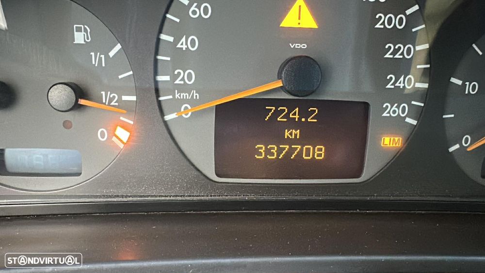 Mercedes-Benz E 220 CDI Avantgarde - 15