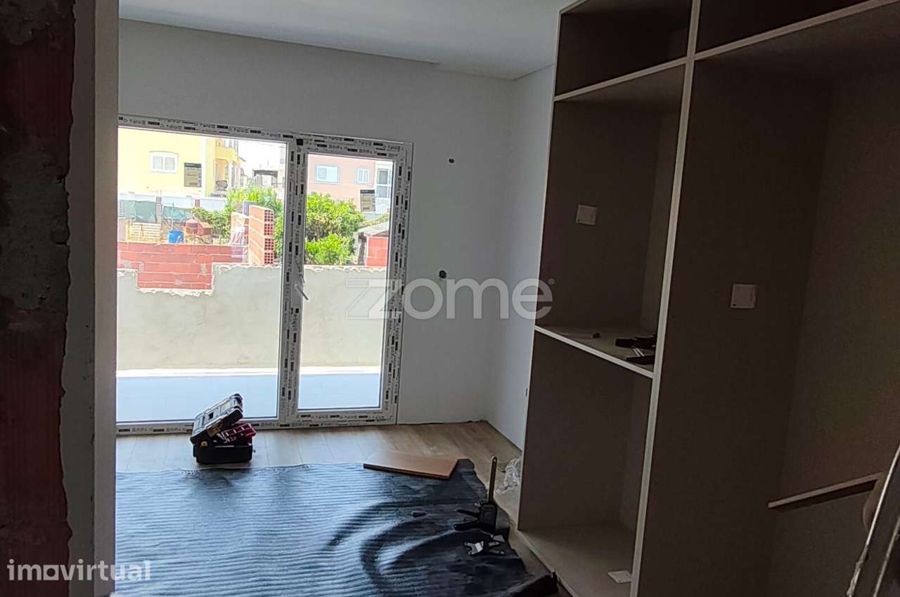 Moradia Geminada T3 Nova com Piscina - Quinta das Laranjeiras - Grande imagem: 4/21