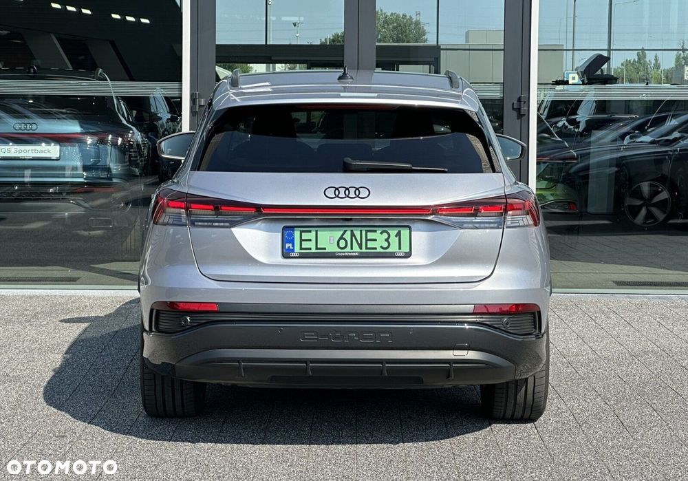 Audi Q4 e-tron - 8