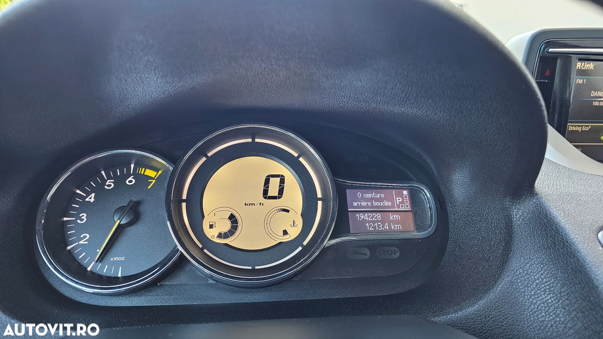 Renault Megane ENERGY TCe 130 EDC BOSE EDITION - 27