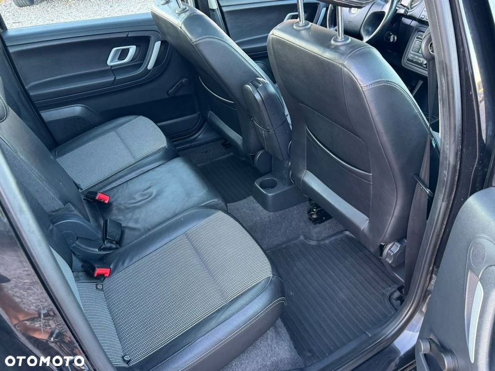 Skoda Roomster - 12