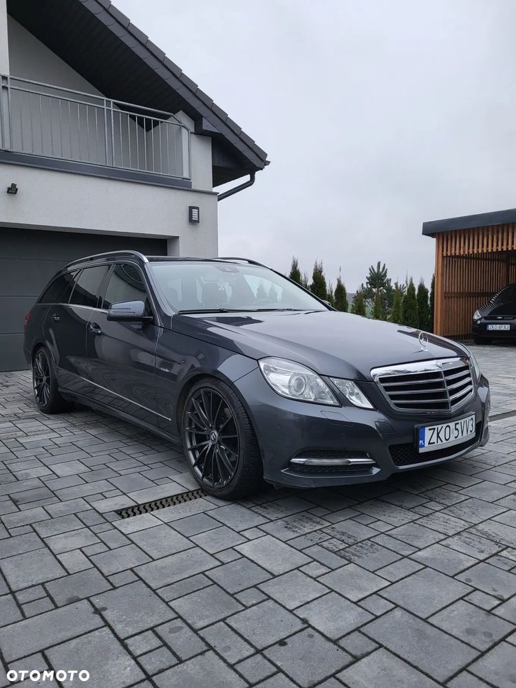 Mercedes-Benz Klasa E 200 CDI DPF BlueEFFICIENCY 7G-TRONIC Avantgarde - 3