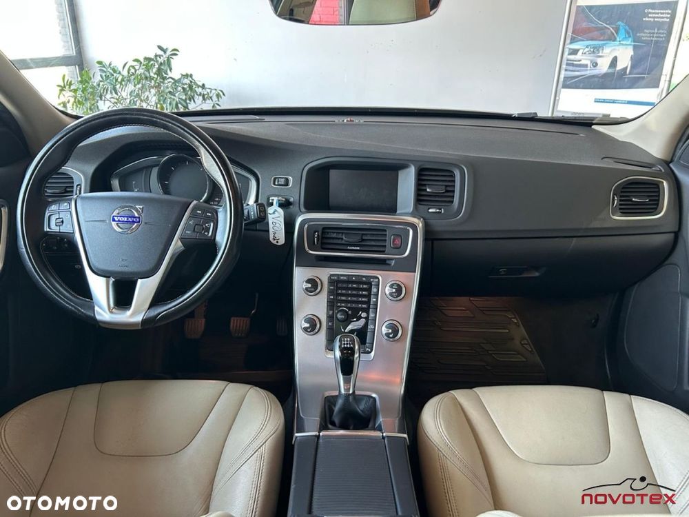 Volvo V60 D2 Drive-E Summum - 17