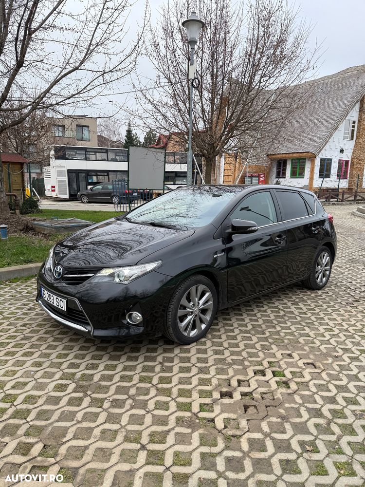 Toyota Auris 1.8 L VVT-i TS Hybrid Sol+ - 5