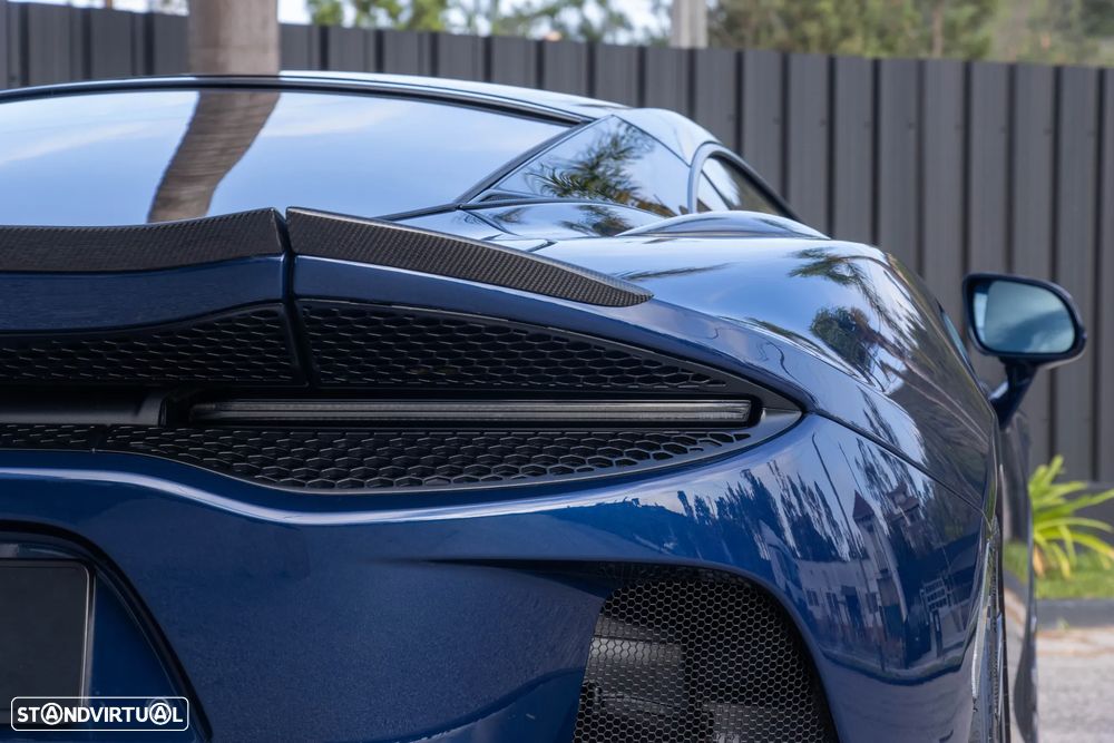 McLaren GT 4.0 Twin-Turbo V8 - 25