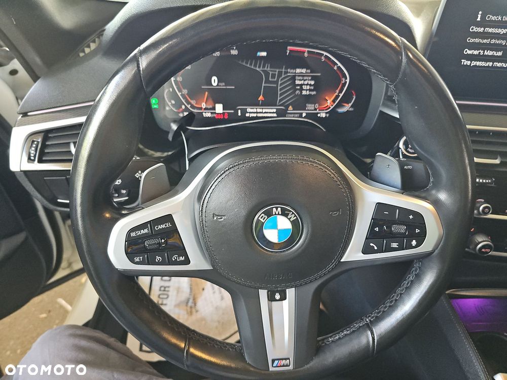 BMW Seria 5 530i xDrive mHEV M Sport sport - 9