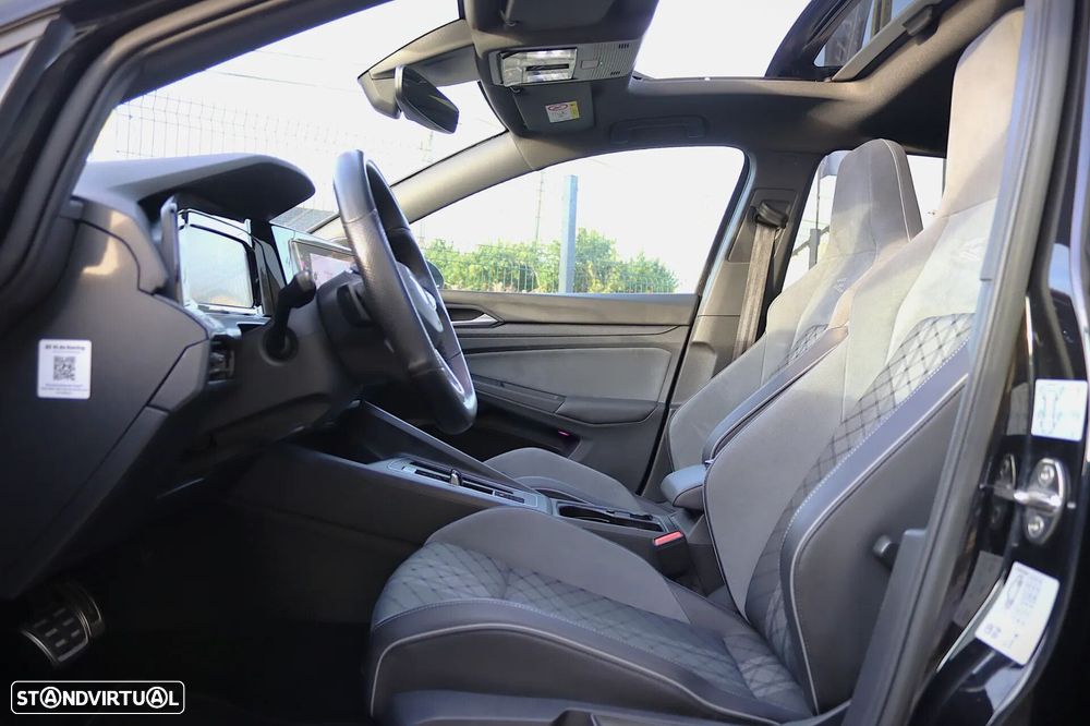 VW Golf 1.5 eTSI R-Line DSG - 17