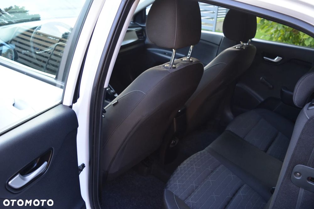 Kia Rio 1.2 L - 21