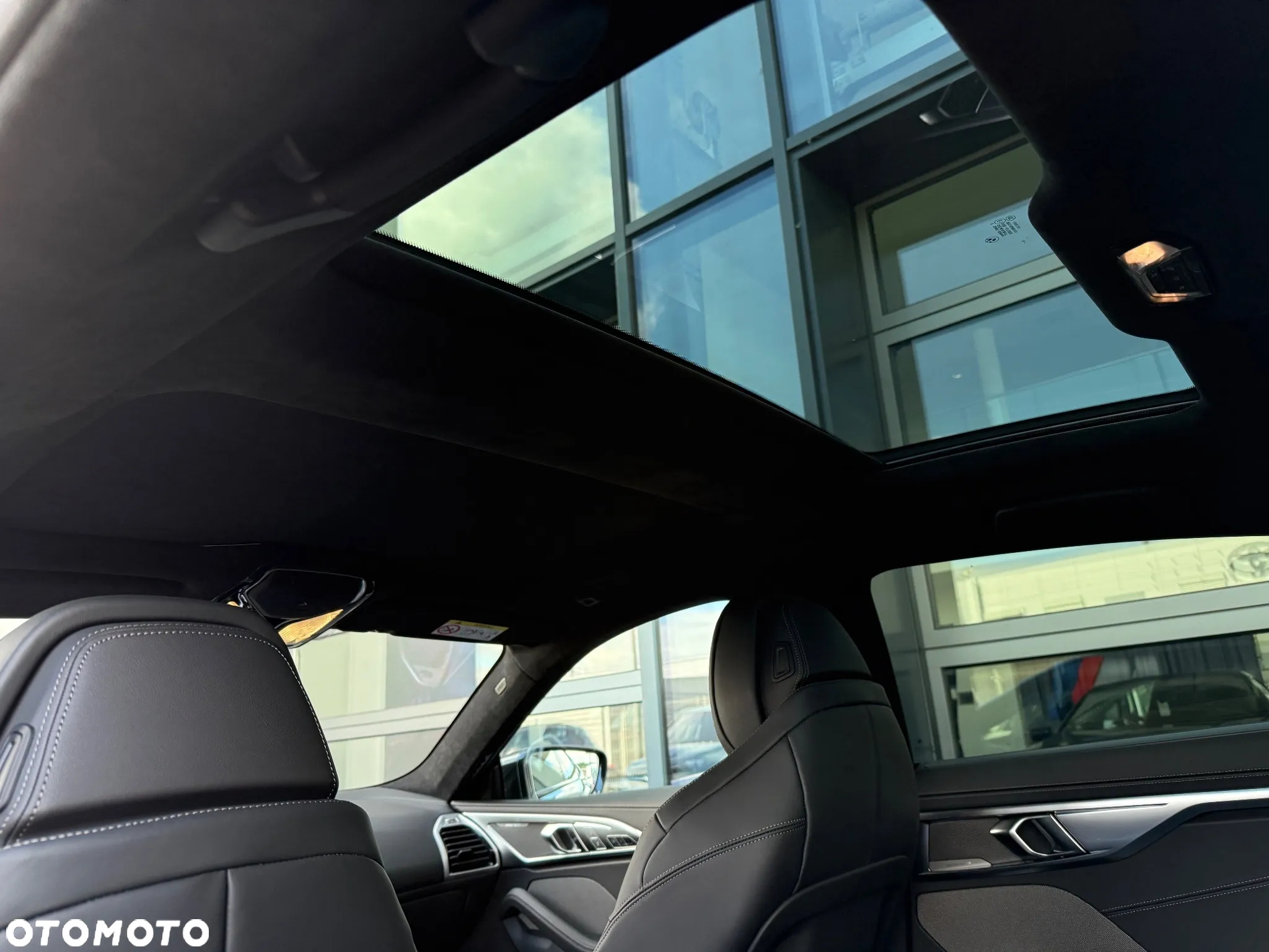 BMW Seria 8 - 28