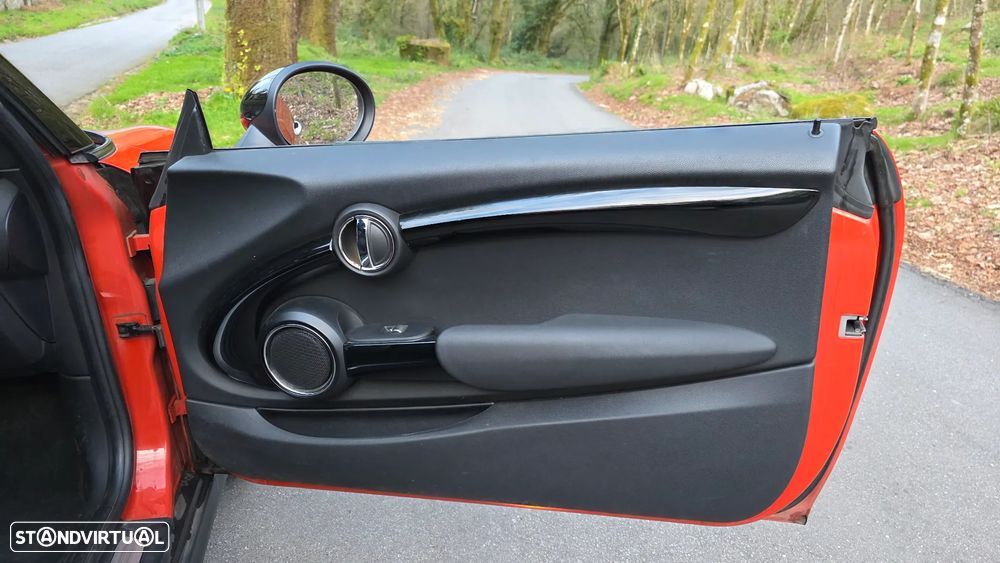 MINI 3 Portas Cooper D Aut. Seven Chili - 37