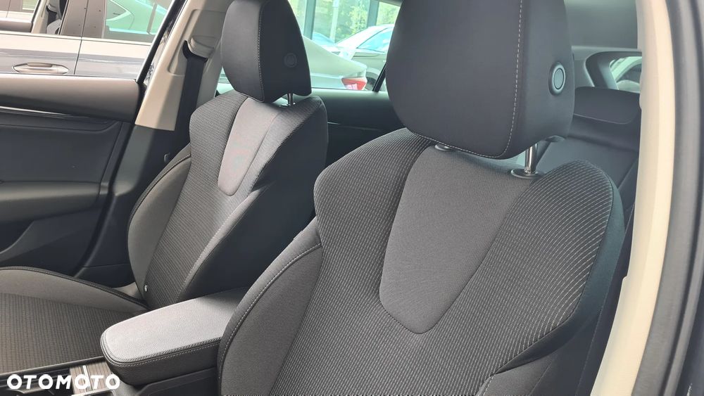 Skoda Octavia 2.0 TDI Selection - 8