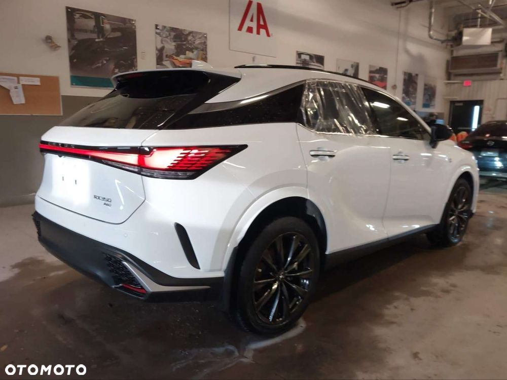 Lexus RX - 9