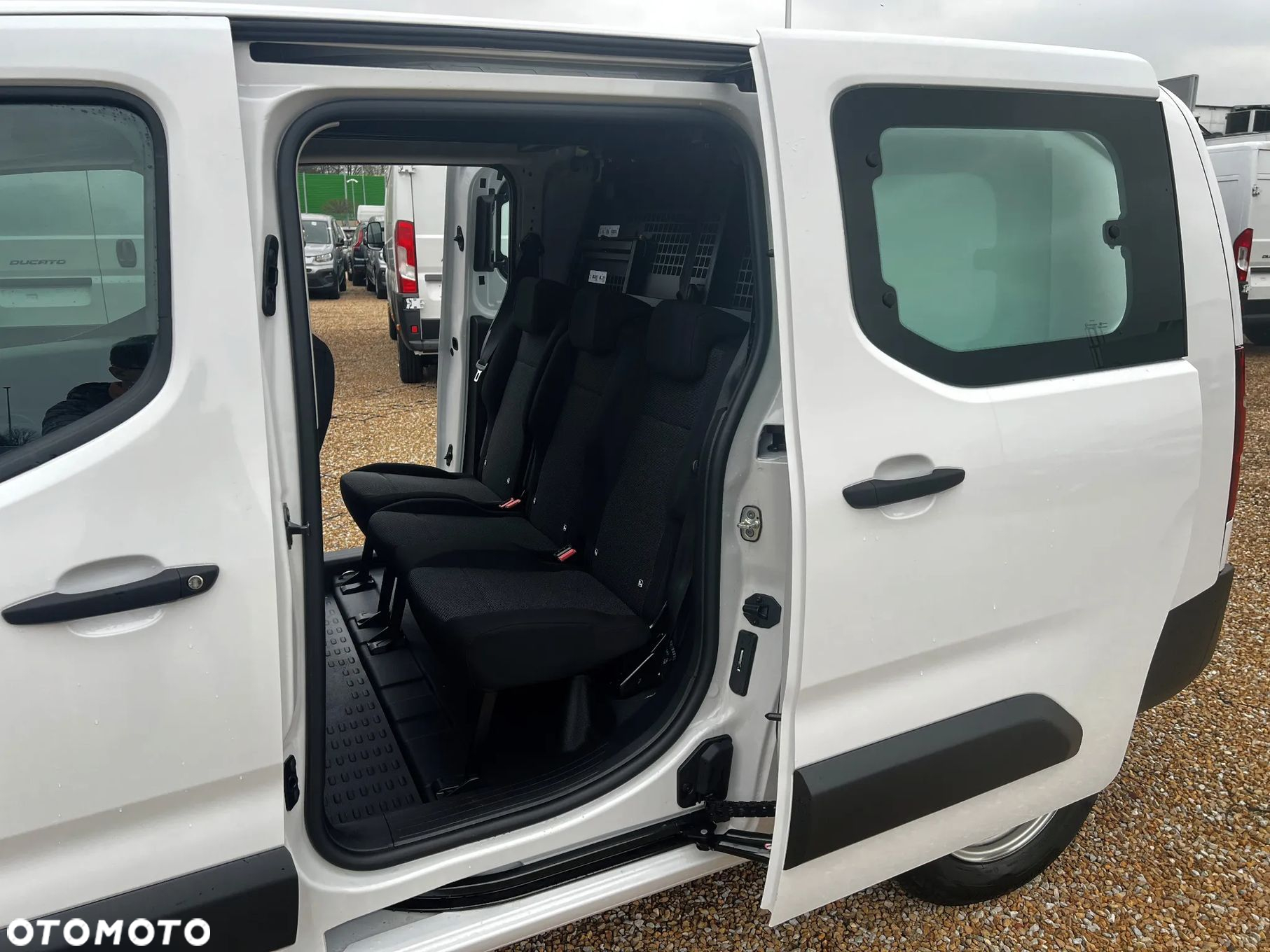 Fiat Doblo Maxi 5 miejsc - 9