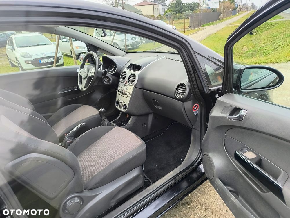 Opel Corsa 1.2 16V - 17