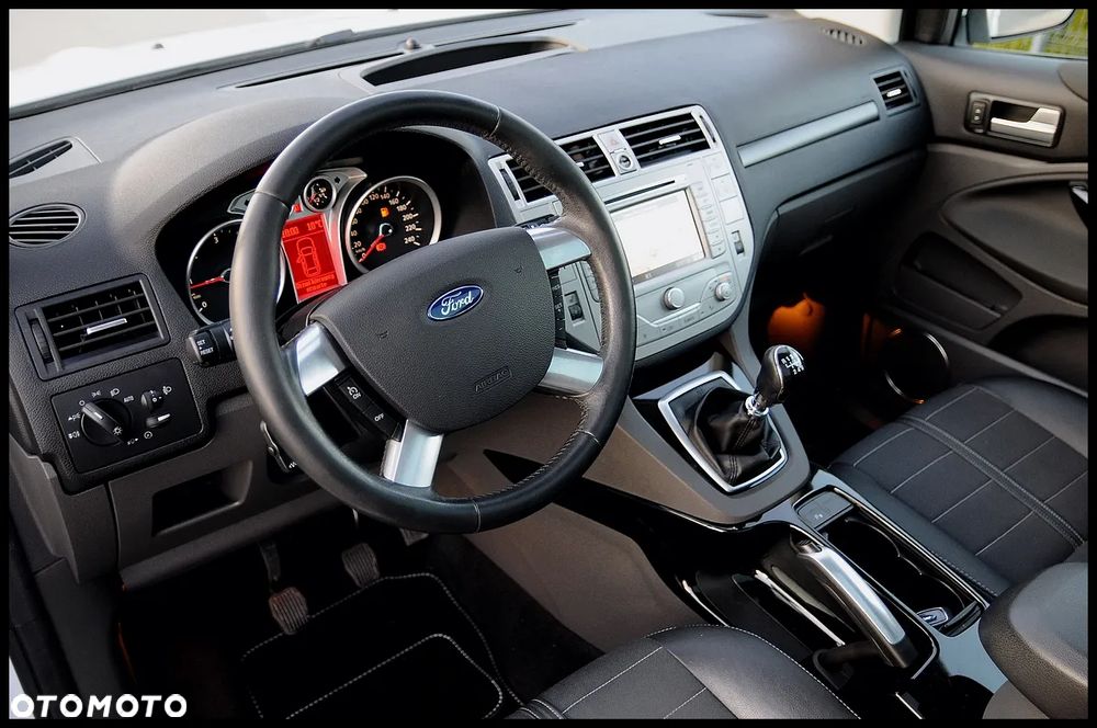 Ford Kuga 2.0 TDCi 4x4 Titanium - 5