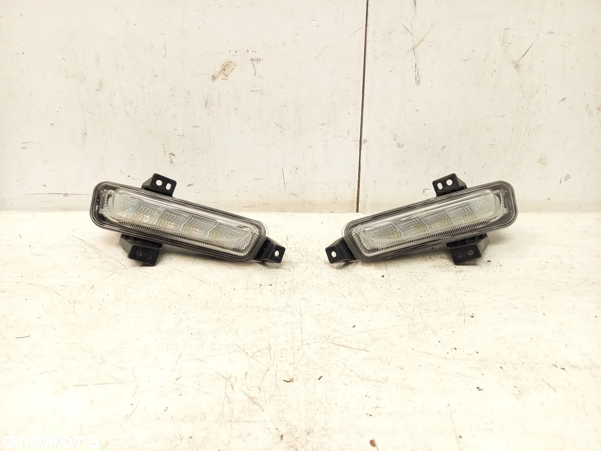 Suzuki Swift V MK8 halogen halogeny led DRL lewy LH - 3