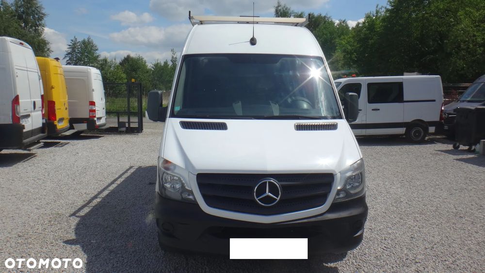 Mercedes-Benz Sprinter - 2