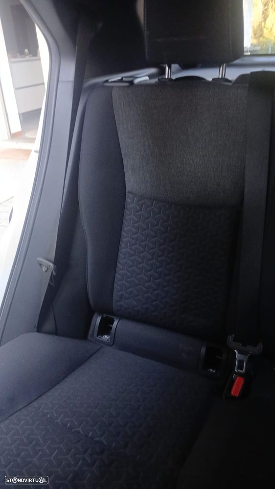 Toyota Yaris Cross - 12