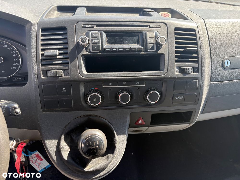 Volkswagen Transporter T5 - 13