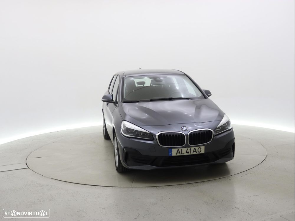 BMW 225xe Active Tourer - 11