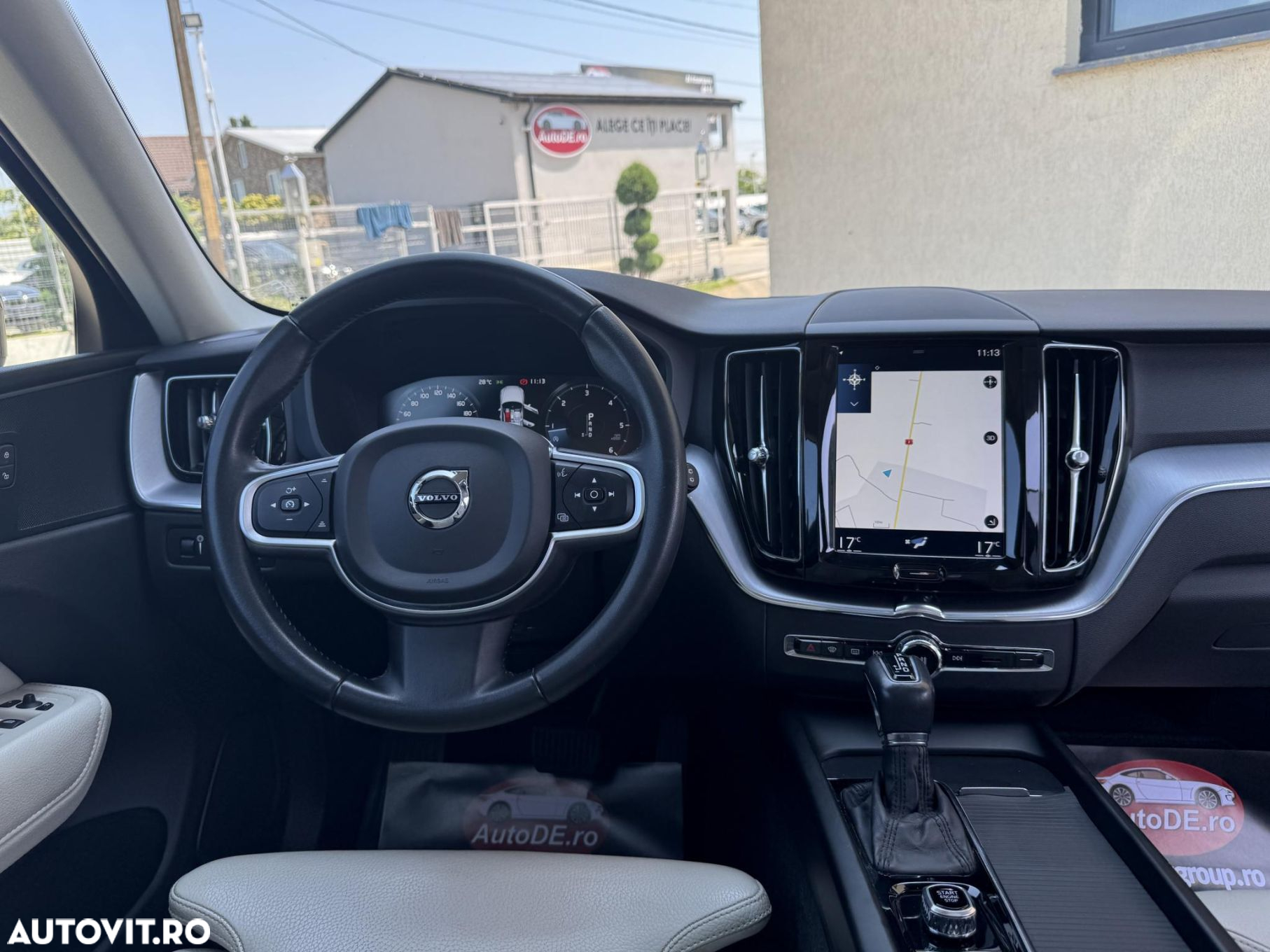 Volvo XC 60 D4 Momentum Pro - 9