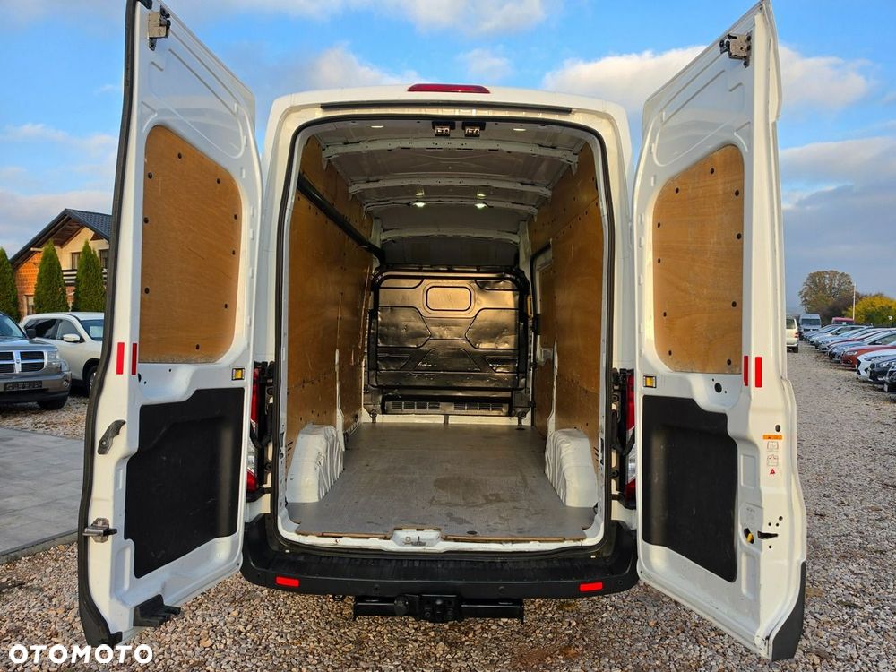 Ford Transit - 39