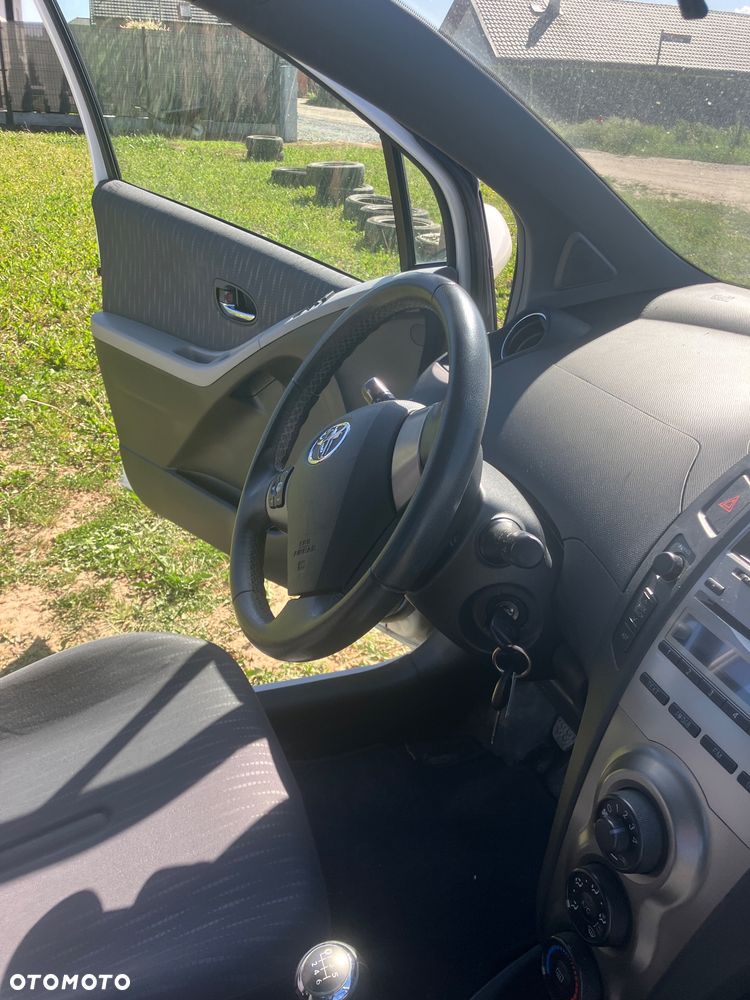 Toyota Yaris 1.33 Sol - 14