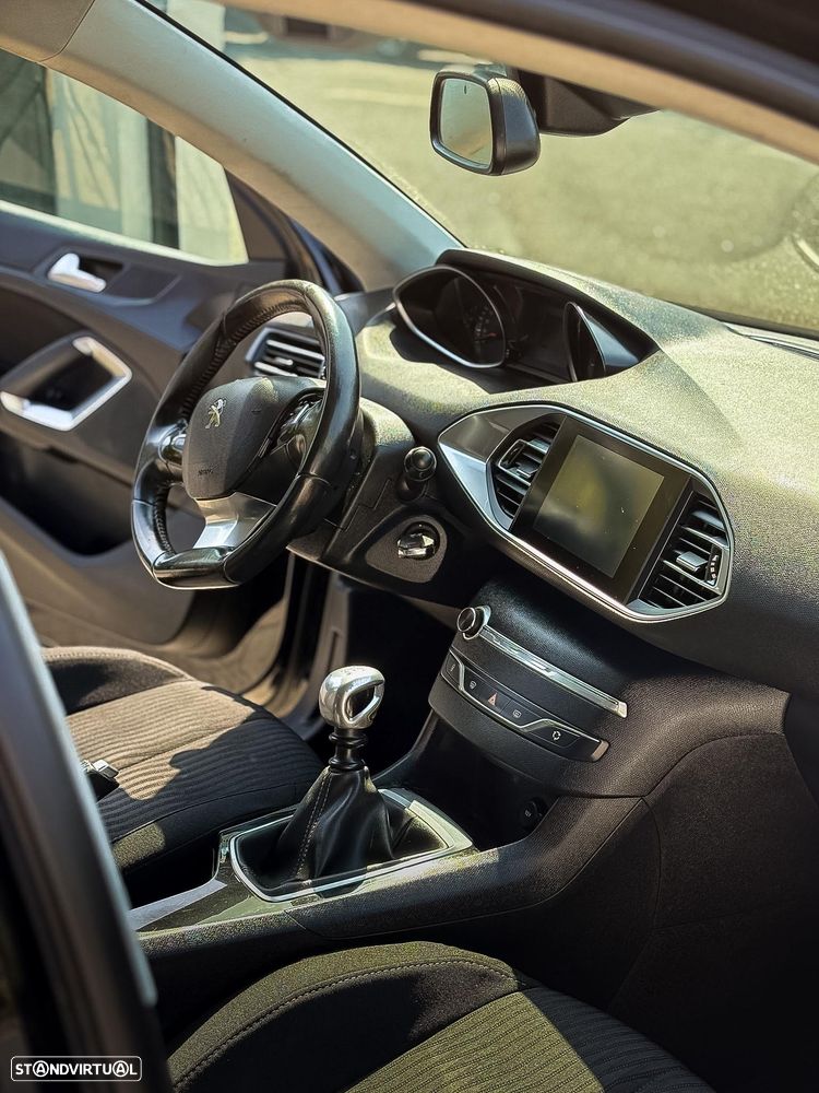 Peugeot 308 SW BlueHDi 120 Stop & Start Nível 2 Business-Line - 9