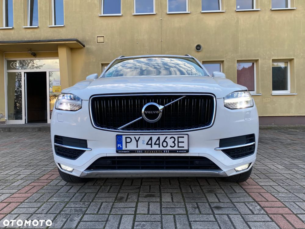 Volvo XC 90 D5 AWD Geartronic Momentum - 8