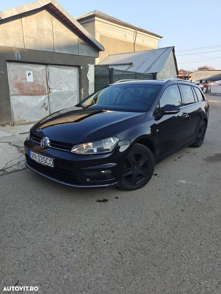 Volkswagen Golf - 2