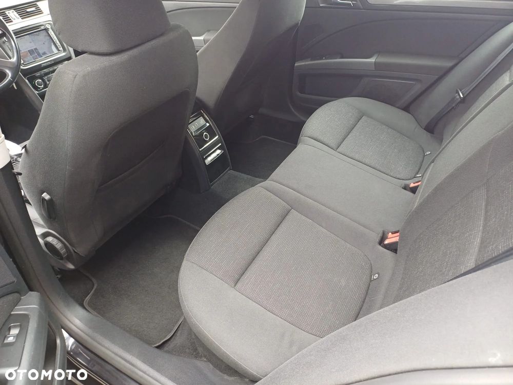 Skoda Superb 1.6 TDI Ambition - 18