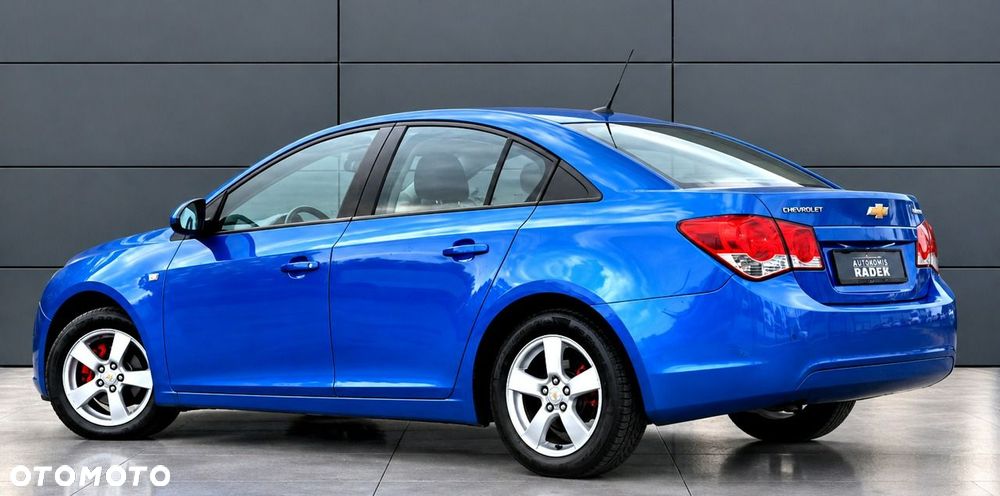 Chevrolet Cruze 1.6 LS - 6
