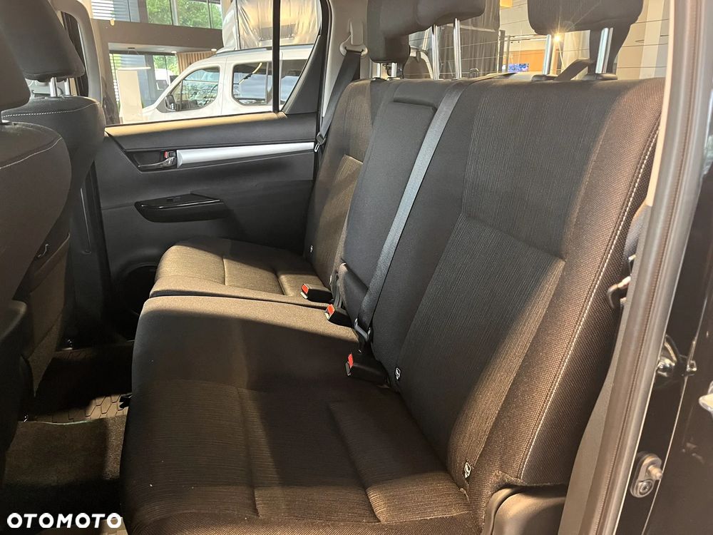 Toyota Hilux 2.8 D-4D mHEV Double Cab Active 4x4 - 22