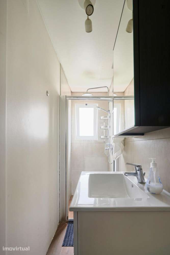 Quarto - localizado em Arroios Lisbon - Grande imagem: 2/32