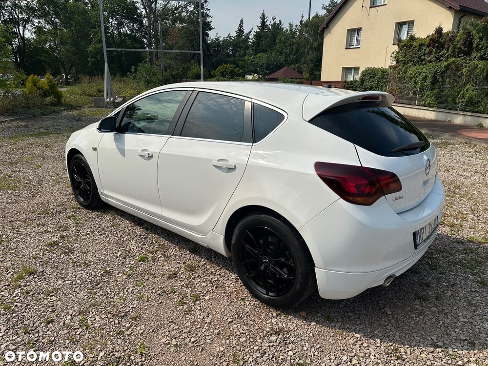 Opel Astra 1.6 T Sport - 4