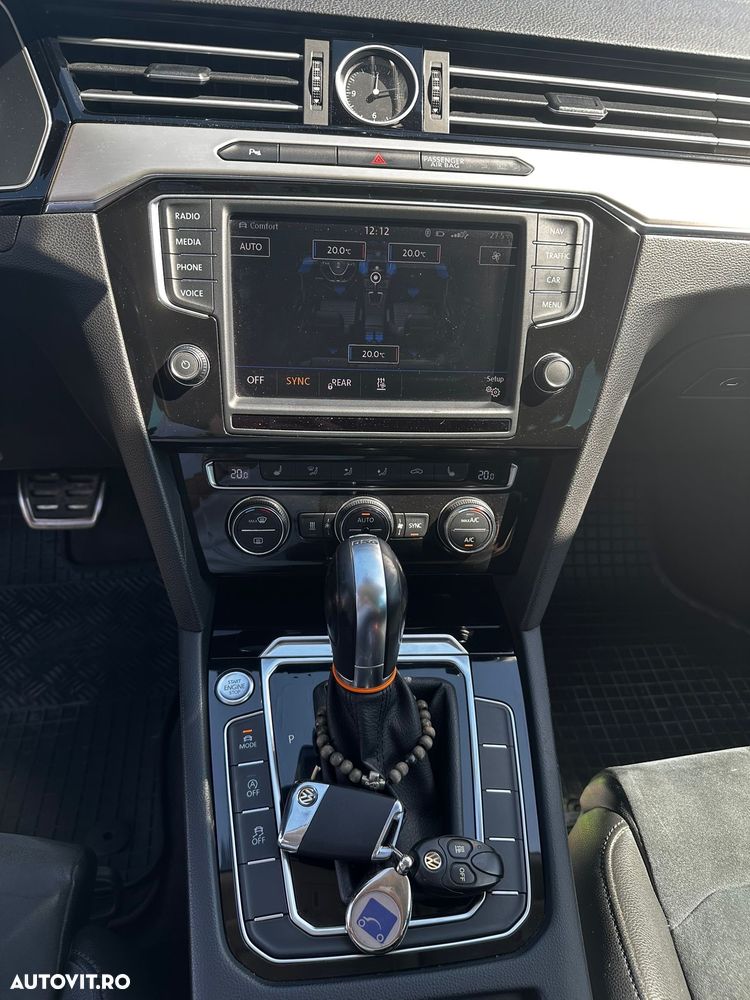 Volkswagen Passat Variant 2.0 TDI DSG 4Motion Highline - 7