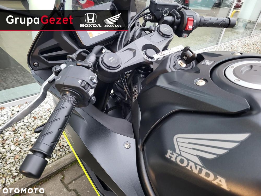 Honda CBR - 9