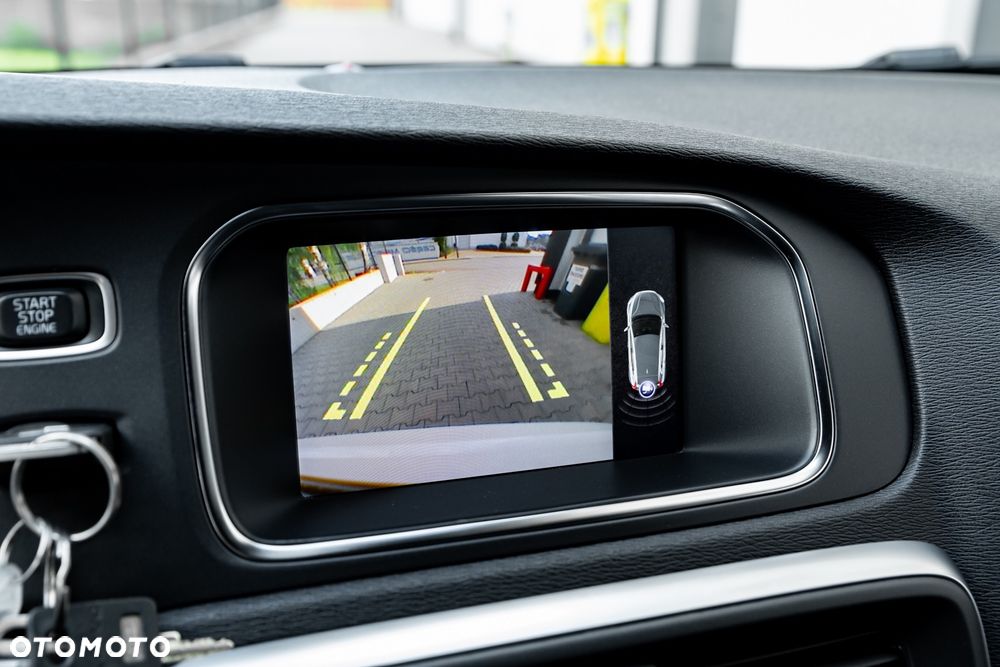Volvo V40 D2 Geartronic RDesign - 35