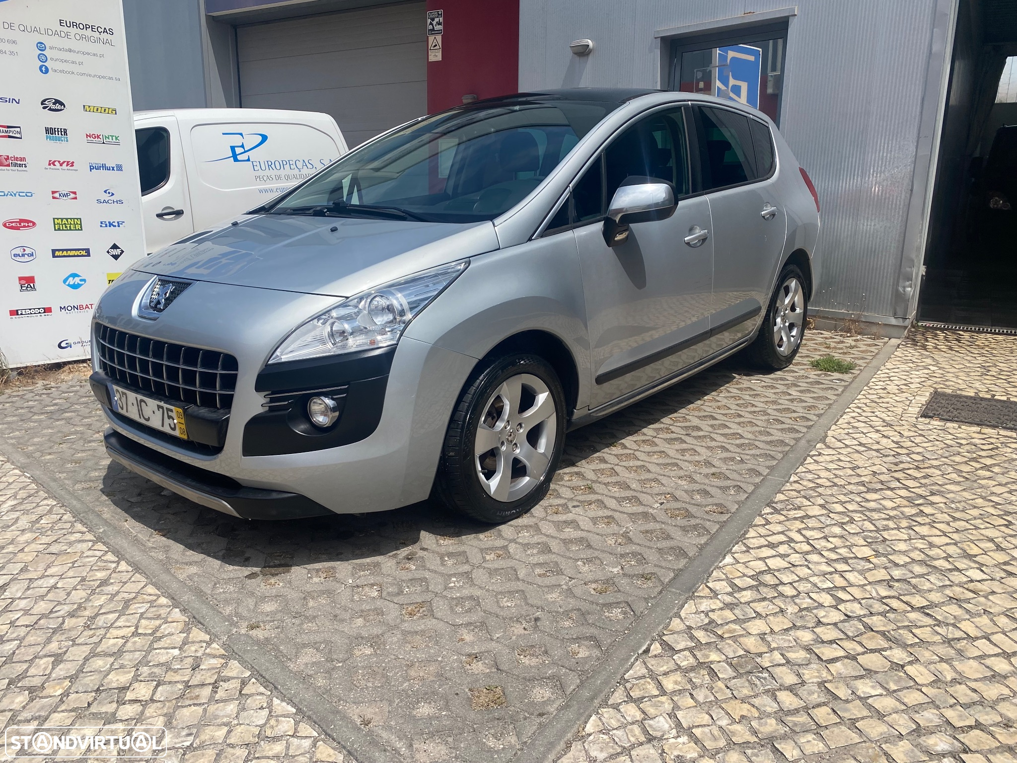 Peugeot 3008 1.6 HDi Premium - 3