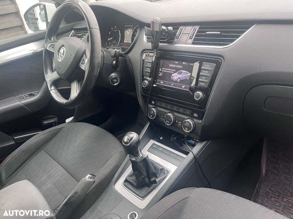 Skoda Octavia 1.4 TSI ACTIVE - 4