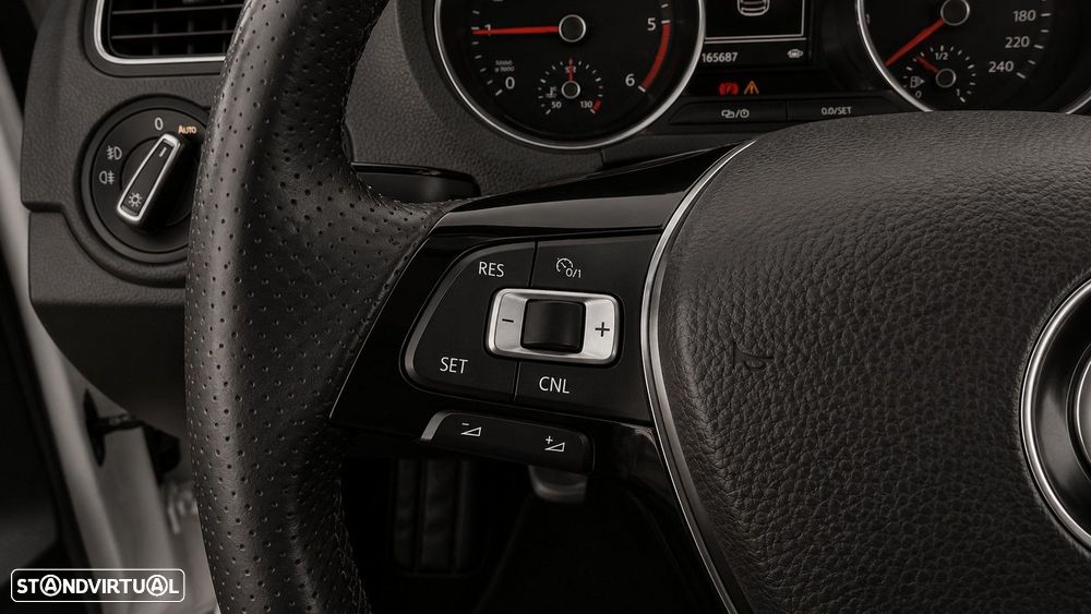 VW CrossPolo - 23