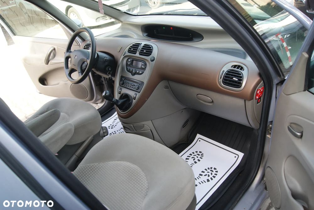 Citroën Xsara Picasso 1.8i Confort - 18