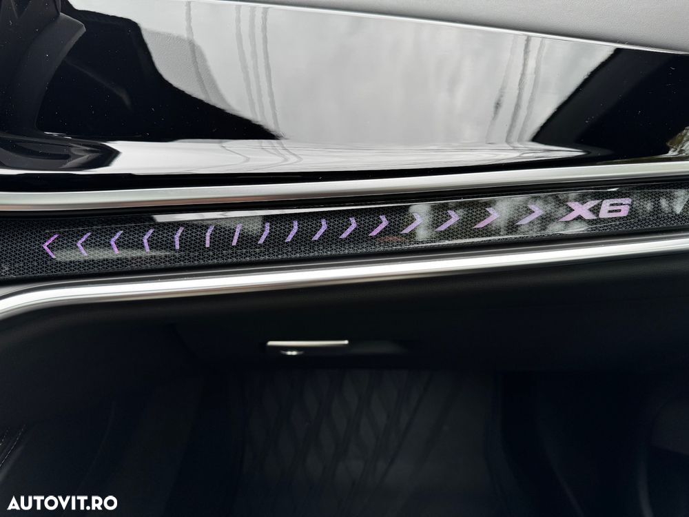 BMW X6 xDrive40i AT MHEV - 10