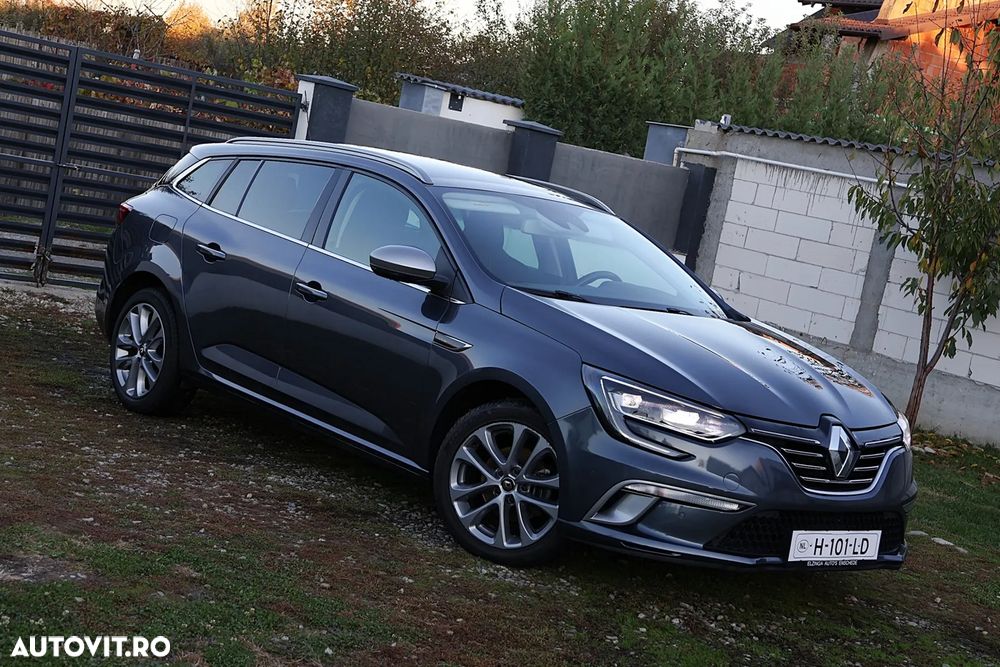 Renault Megane BLUE dCi 115 EDC BOSE EDITION - 11