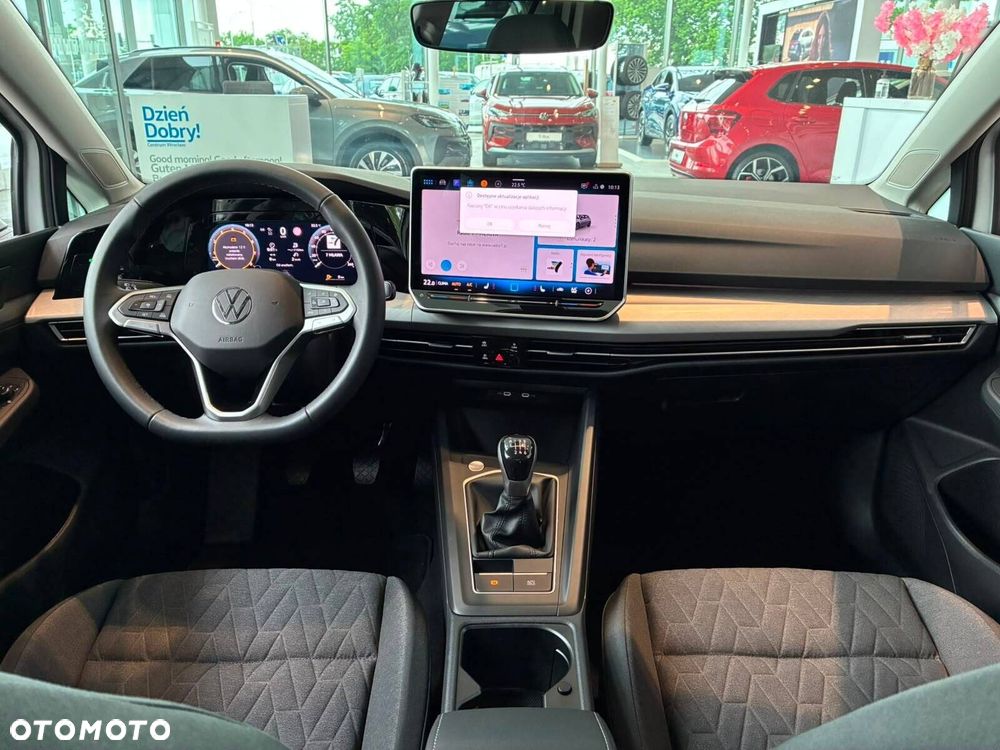 Volkswagen Golf - 10