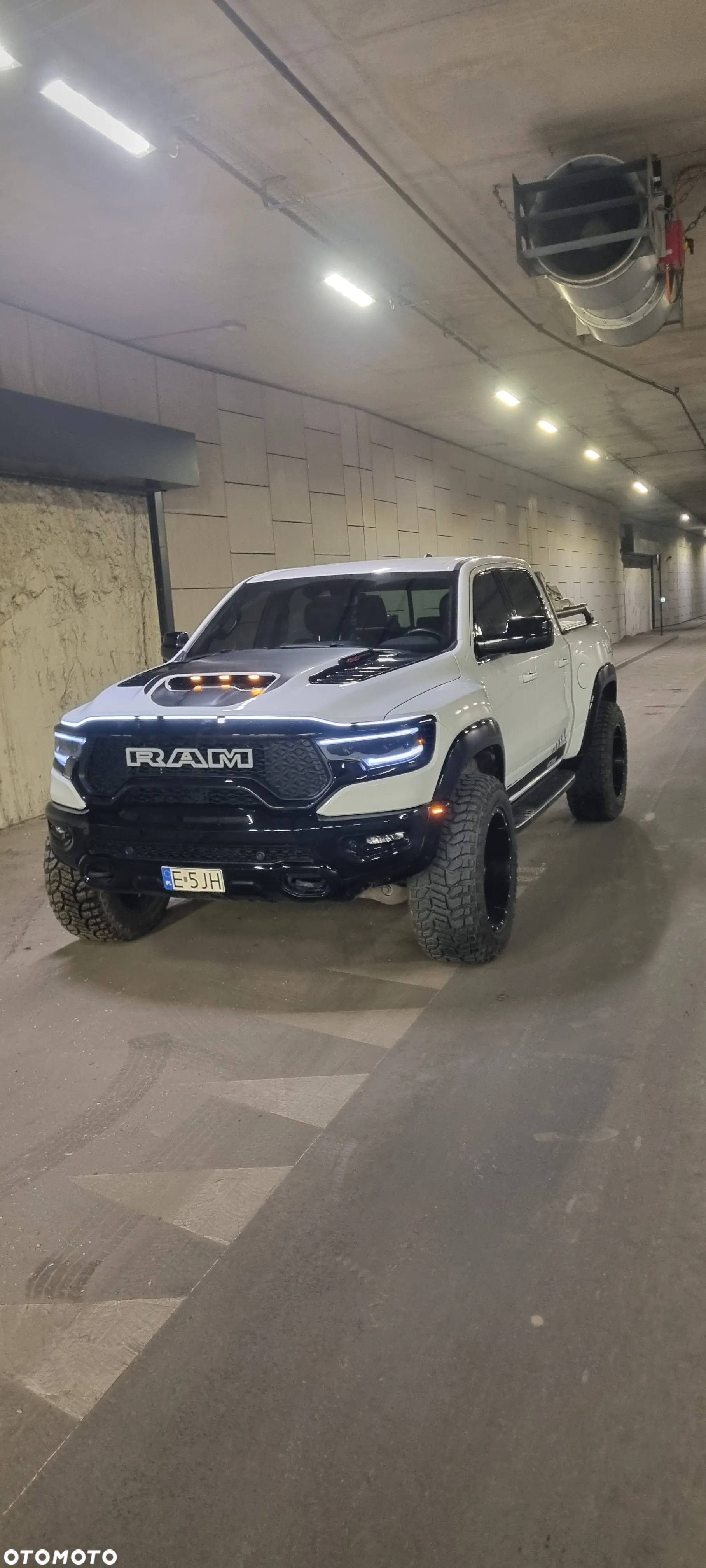 Dodge RAM TRX - 20